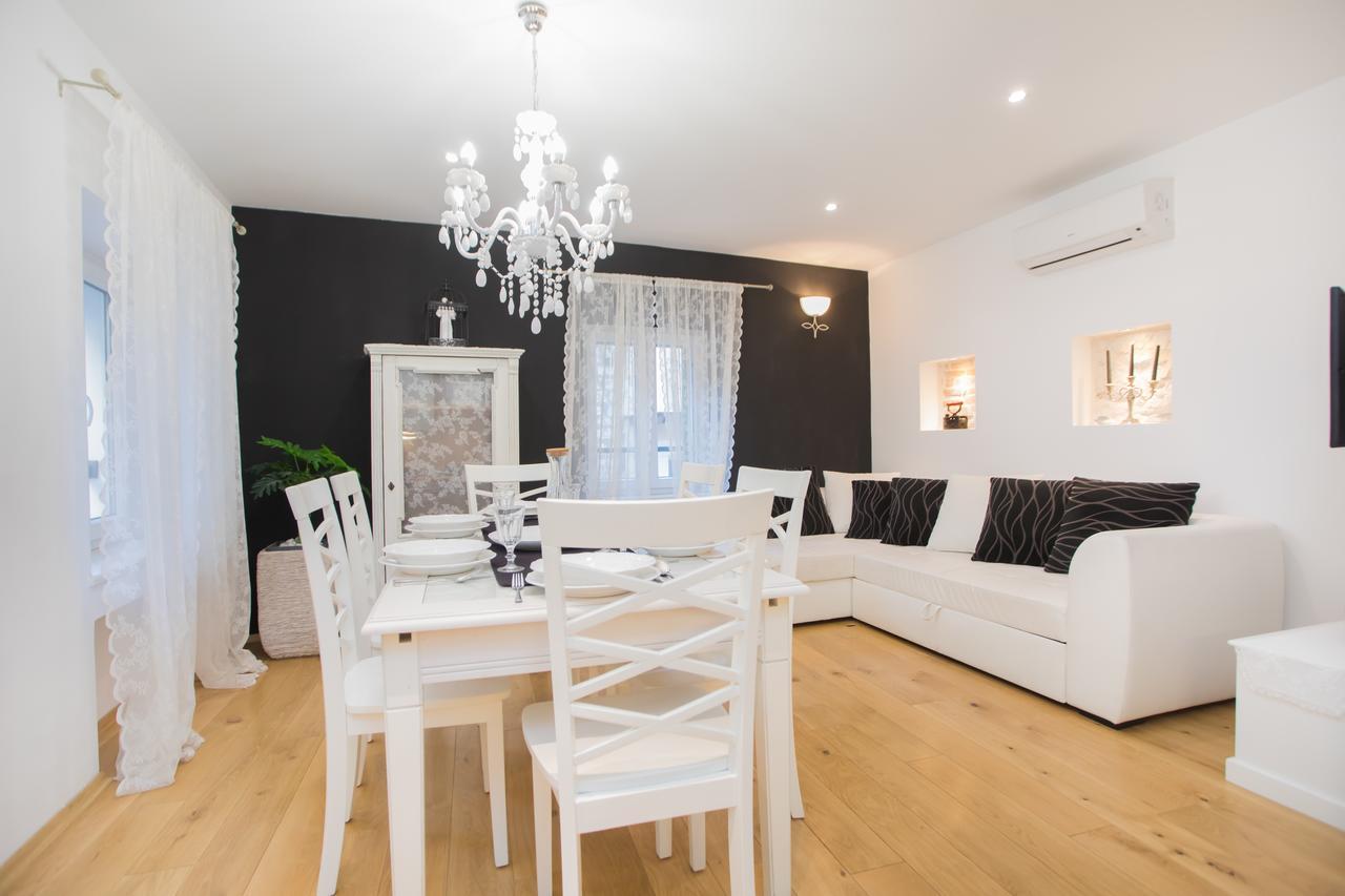 Apartments Nove Crkve Шибеник Екстер'єр фото