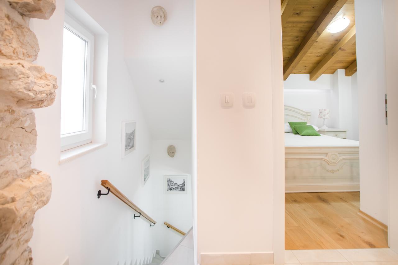 Apartments Nove Crkve Шибеник Екстер'єр фото